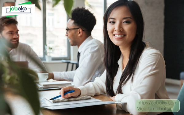 tuyen sales executive