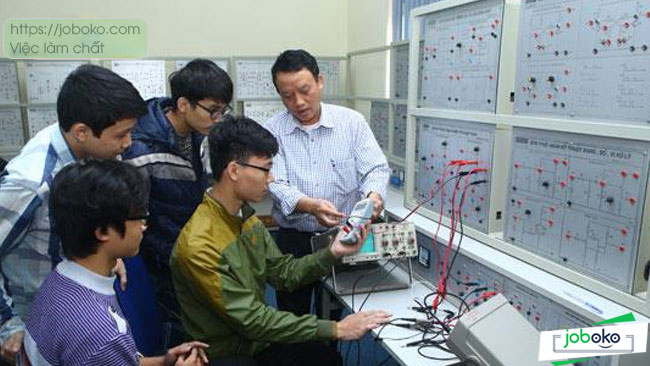 hoc hoc vien ky thuat mat ma ra lam gi 2