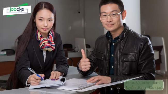 hoc gi ra lam giao dich vien ngan hang 2