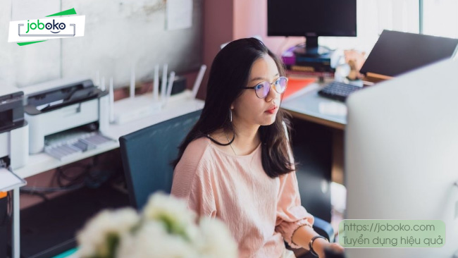 top viec lam phu hop cho nhung nguoi vua huong noi vua huong ngoai ambivert 2