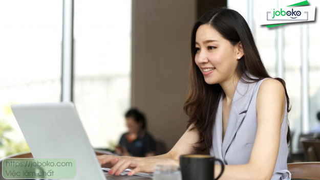 nhan vien kinh doanh hoc truong gi thi khoi gi 2