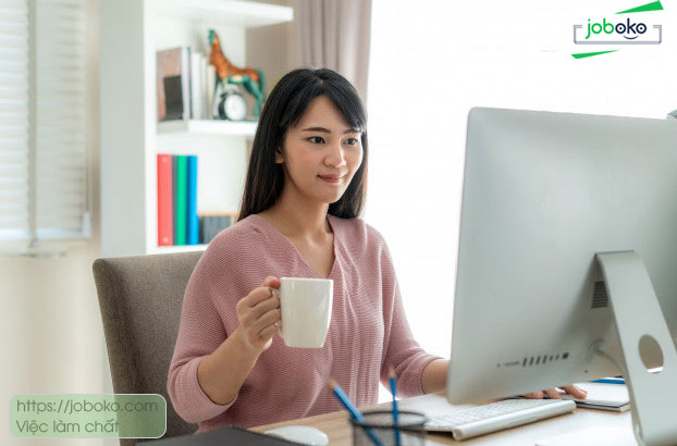 nhan vien marketing hoc truong gi thi khoi gi 3