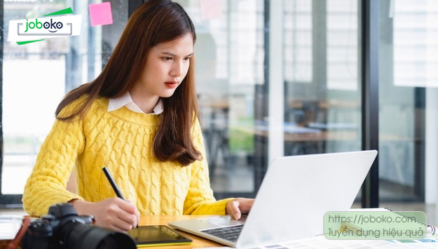 xin viec lam ux designer co can bang cap khong 2