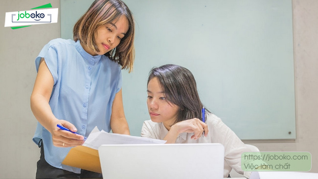 nhan vien thu tuc hai quan la lam gi mo ta cong viec 2