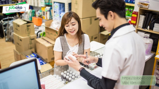 De tro thanh trinh duoc vien co can to chat nao khong