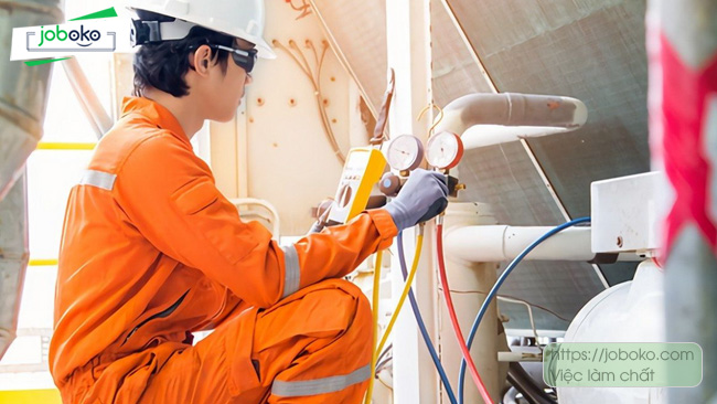 hieu ro cong viec cua nhan vien ky thuat dien lanh 2